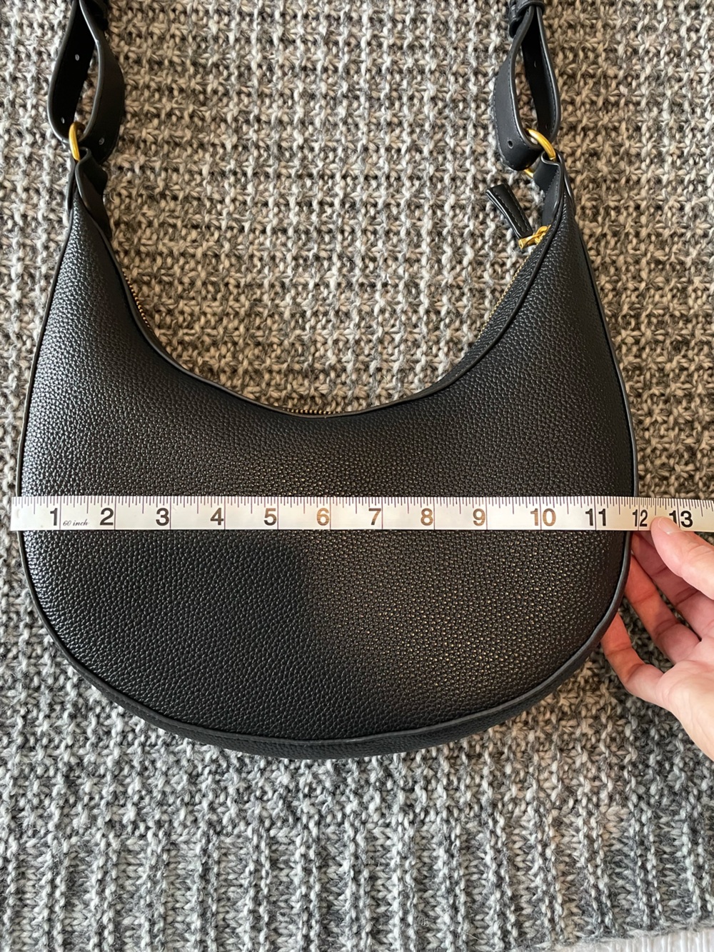 Black Half Moon Shaped Vegan Leather Shoulder Bag - RW&Co - Picture 6 of 9